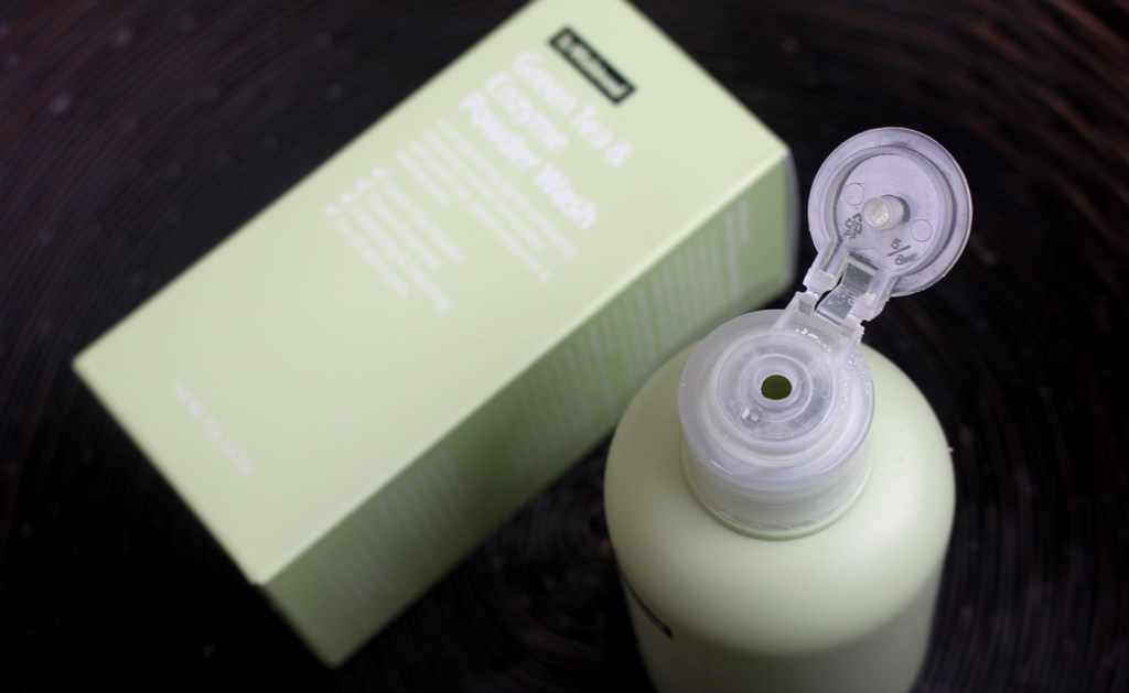 ByWishtrend Green Tea & Enzyme Powder Wash Packaging