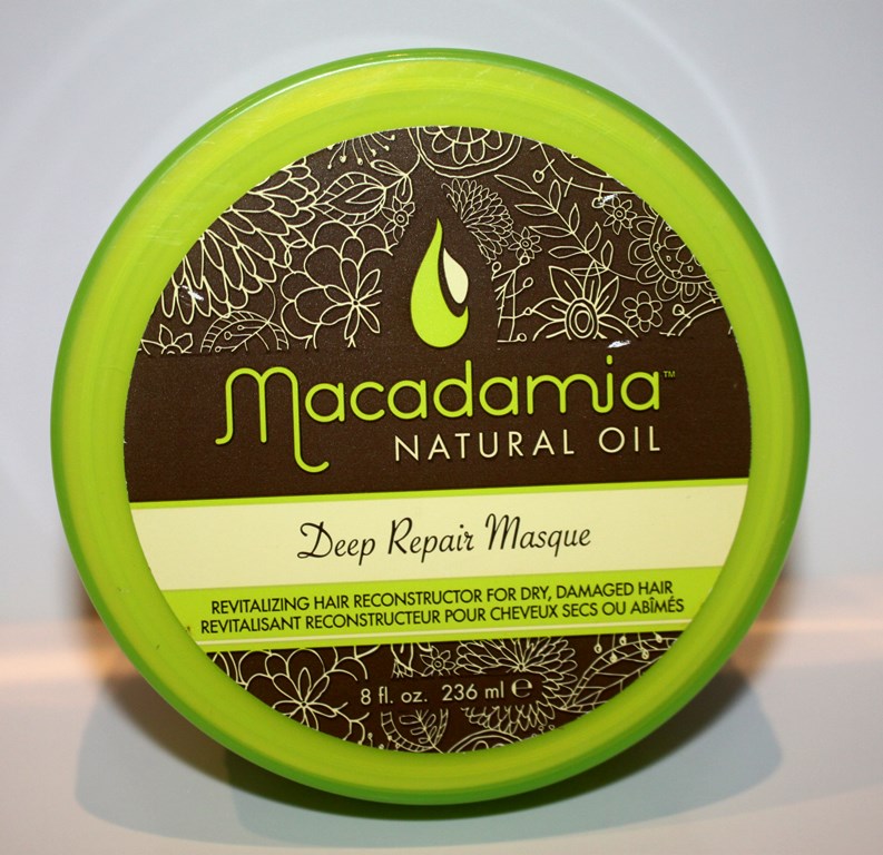 Macadamia Deep Repair Masque Application